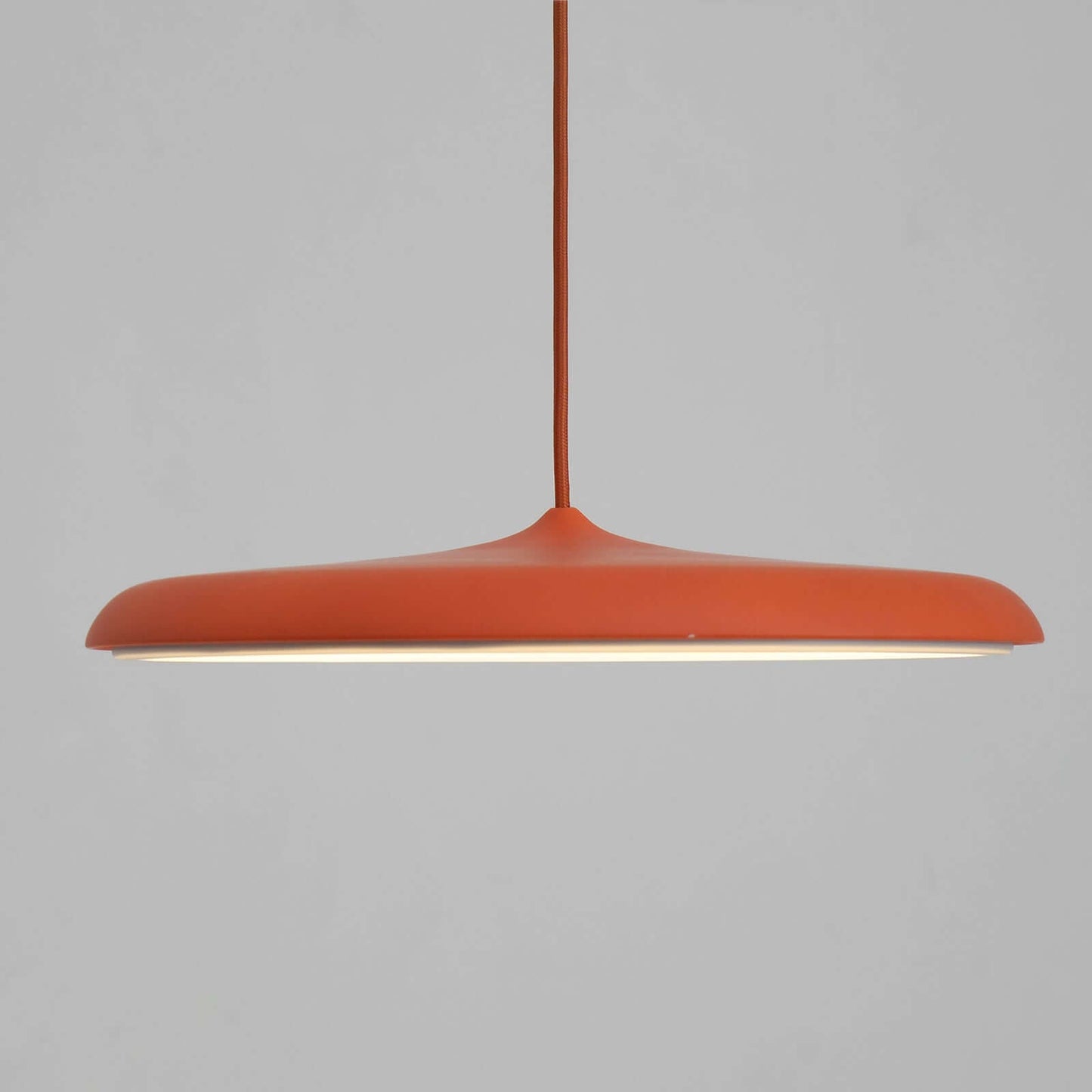 Hanglamp met Eenvoudig Ontwerp voor Moderne Interieurs
