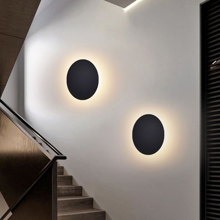 Kyris Ronde Minimalistische Wandlamp Zwart/Goud/Wit. Woonkamer