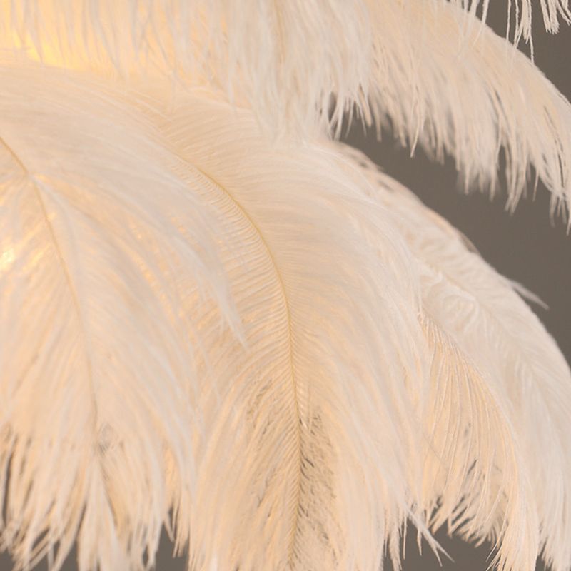 O'Moore Struisvogel Hedendaagse Elegante Veer Kroonluchter, Wit