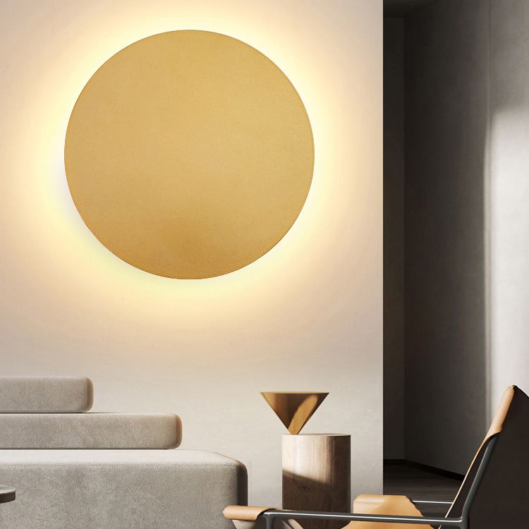 Kyris Ronde Minimalistische Wandlamp Zwart/Goud/Wit. Woonkamer