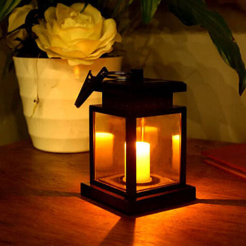 Zonne-energie Hangende Lantaarn met LED Kaars en Glazen Panelen