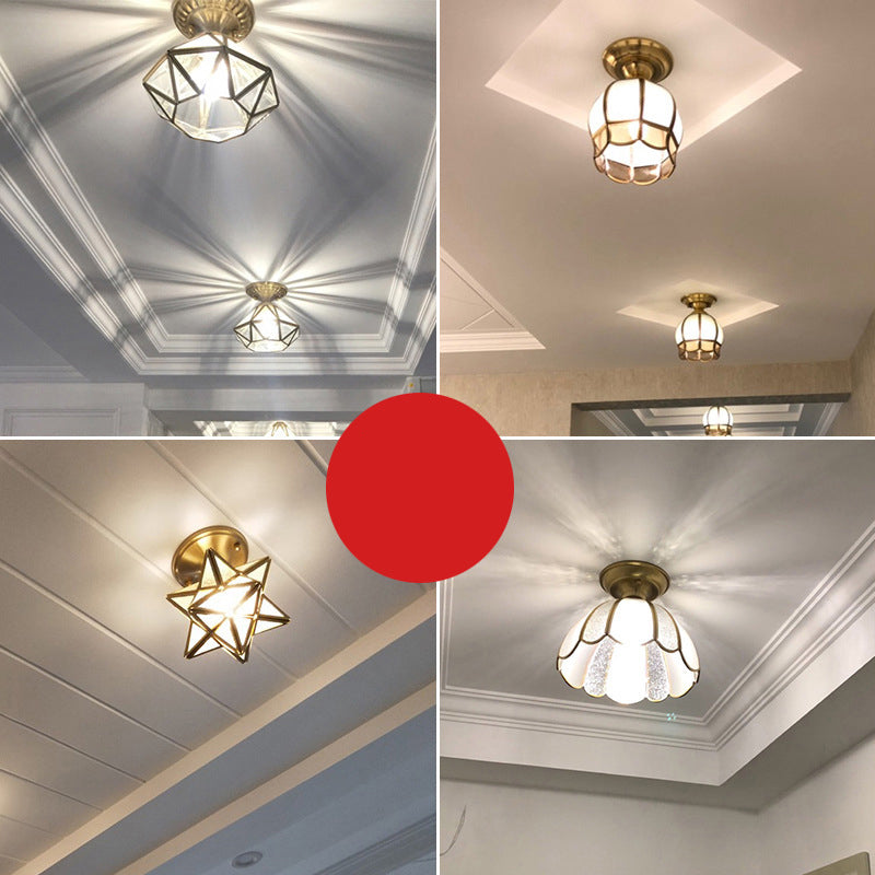 Enkele Lamp Flush Mount Verlichting Minimalisme Golfvormige Metaal Semi Flush Mount in Messing