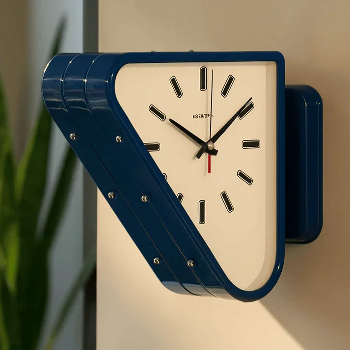 Lahug Wandklok