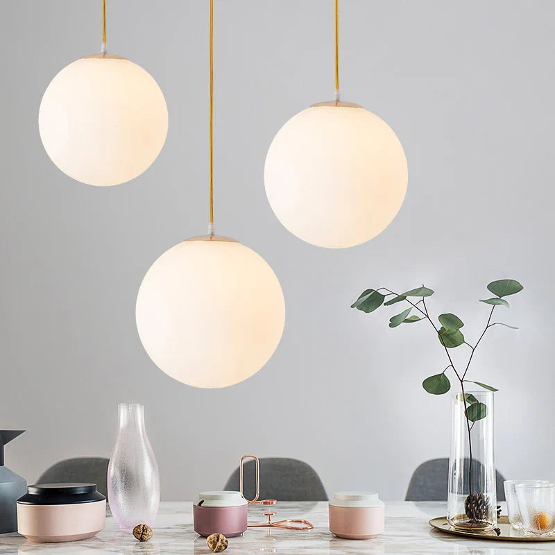 Nordic Globe Melkglas Hanglamp