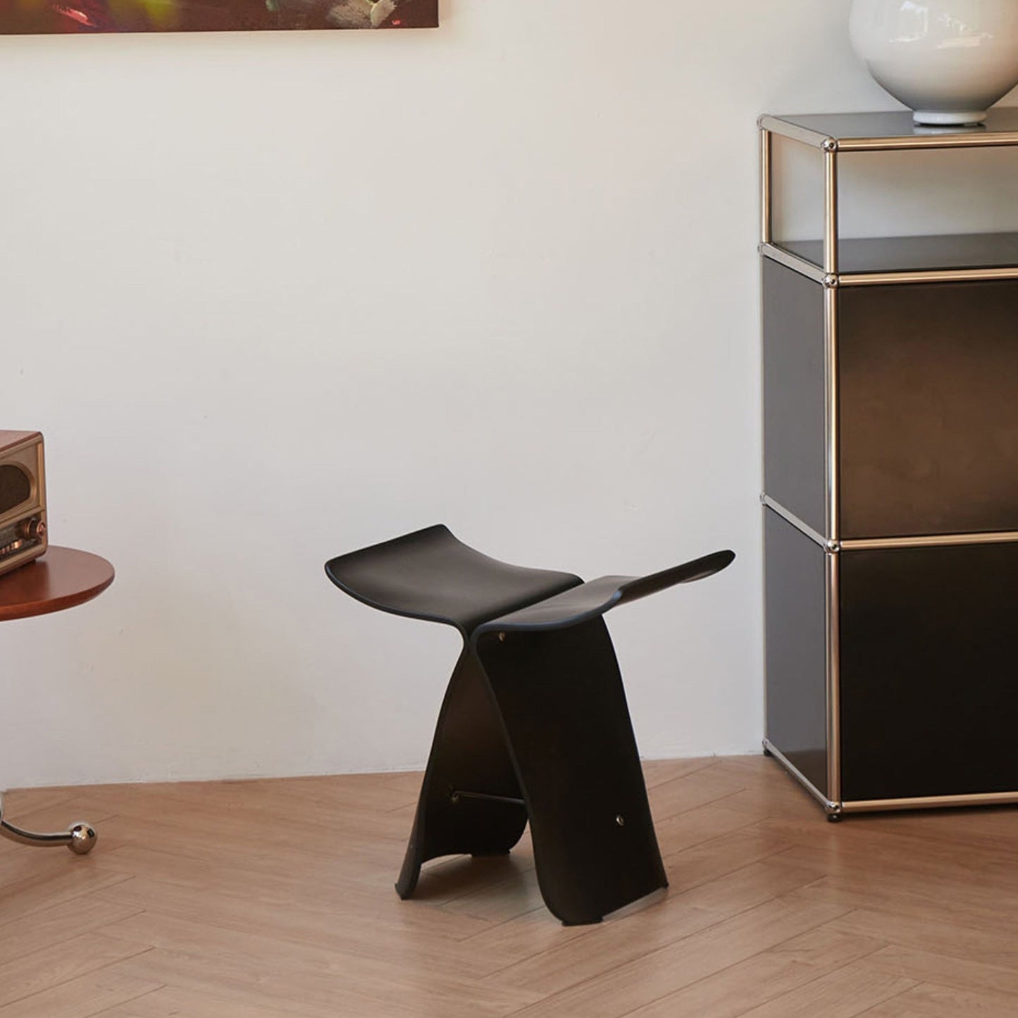 Elegante Vlinderkruk – Tijdloos Ontwerp voor Woonkamer en Entree