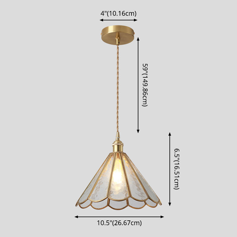 Hanglamp Tiffany-stijl met glazen schaduw en messing plafondplaat