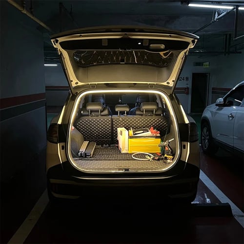 TrunkGlow – Dynamische LED-strips voor je auto-interieur