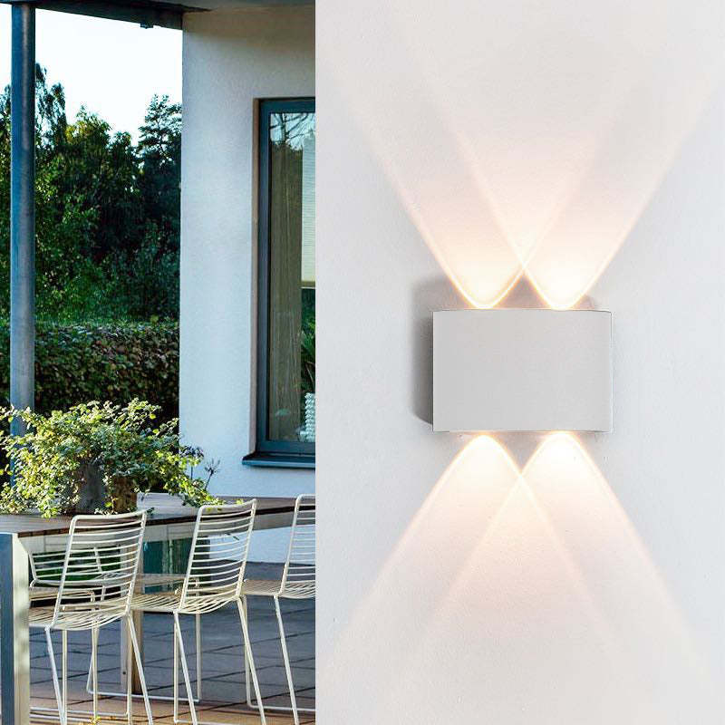 Tronix Moderne Rechthoekige Metalen Buitenwandlamp, Zwart/Wit, Watergolf