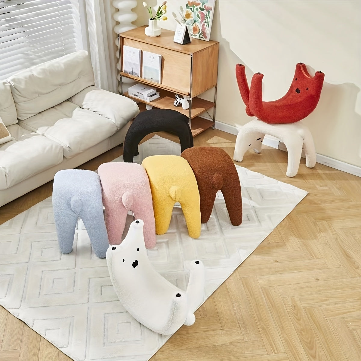 Kat-vormige Pluche Pouf – Gezellig en Functioneel Ontwerp