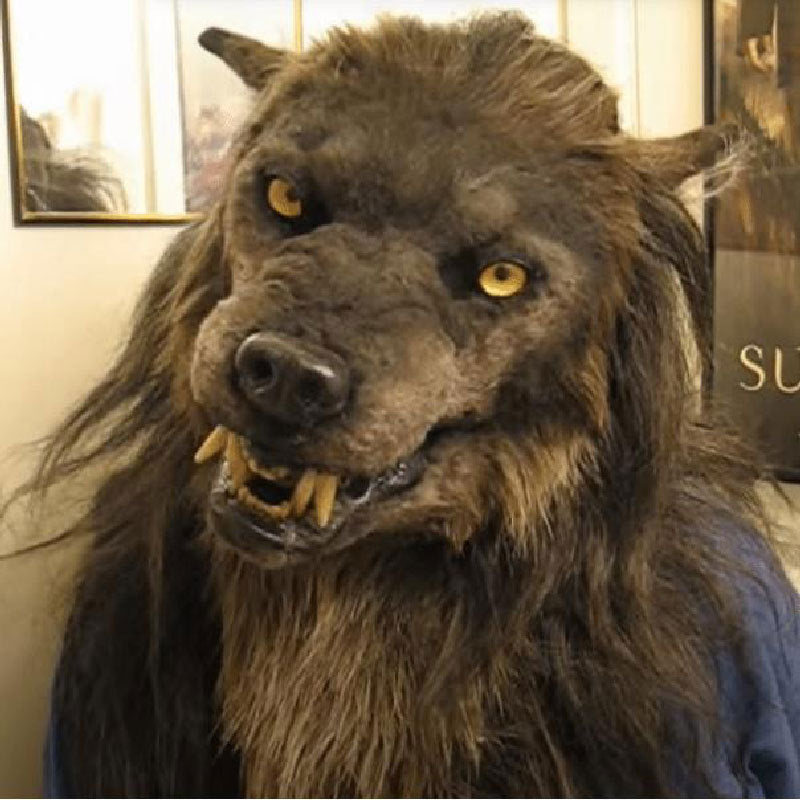 WolfMask | Ontketen je innerlijke weerwolf en laat je gloeiende ogen de nacht verlichten