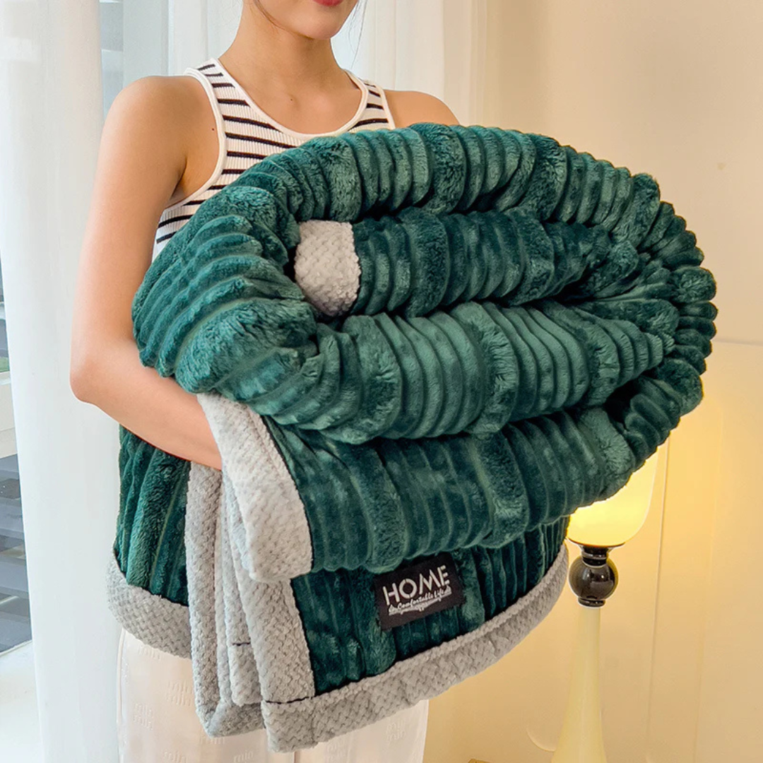 Cuddle – Warme Pluche Winterdeken voor Bed & Bank