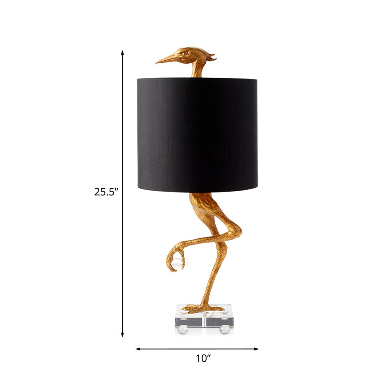 Ostrich Hars Nacht Tafel Licht Klassiek 1 Licht Slaapkamer Nachtkast Lamp in Goud met Cilinder Stof Schaduw