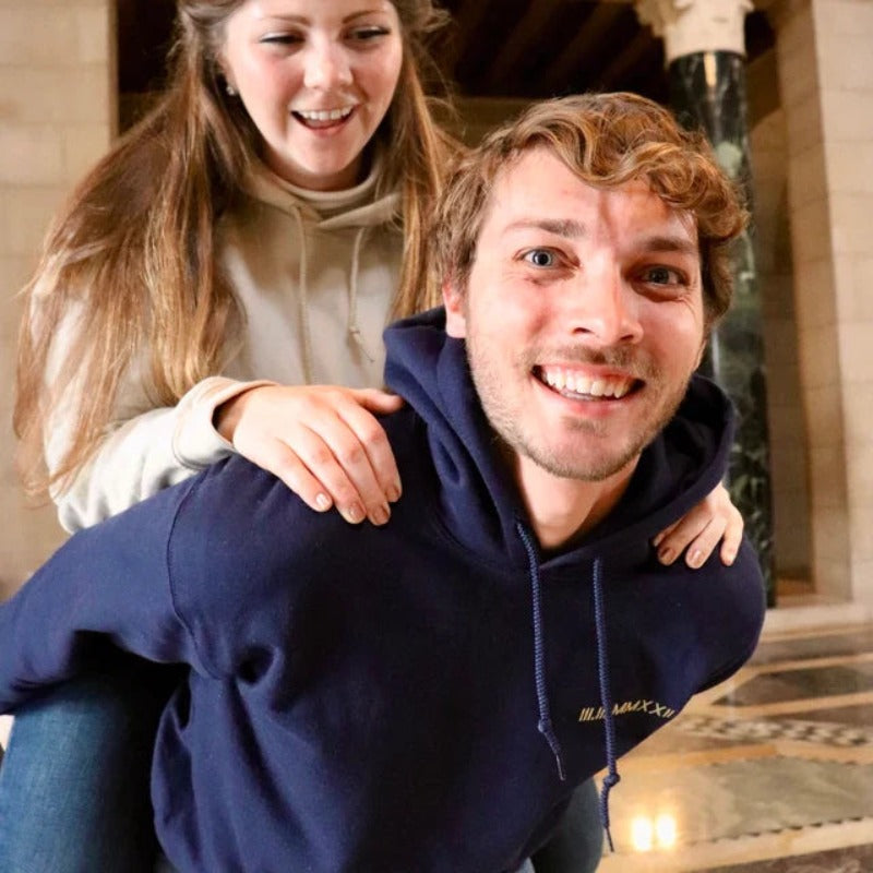 Moederdagcadeau | CoupleHoodie | Leg jullie liefdesverhaal vast in stijl