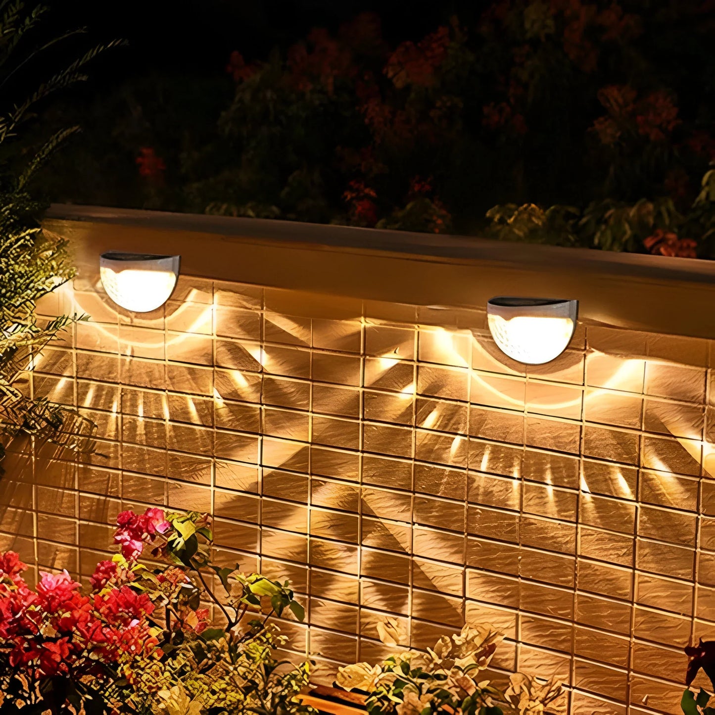 LumiWall – Zonne-energie Tuinwandlamp