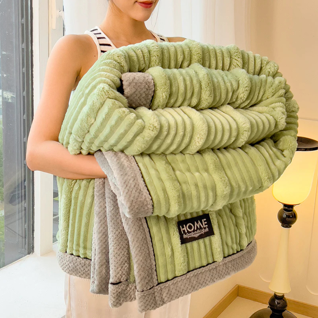 Cuddle – Warme Pluche Winterdeken voor Bed & Bank