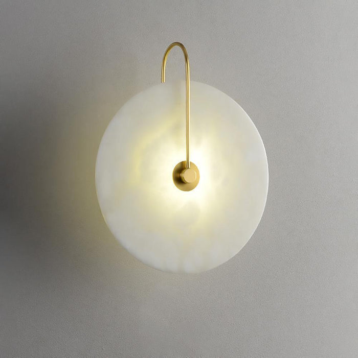 LED Wandlamp van Alabaster – Elegant en Rust in het Licht