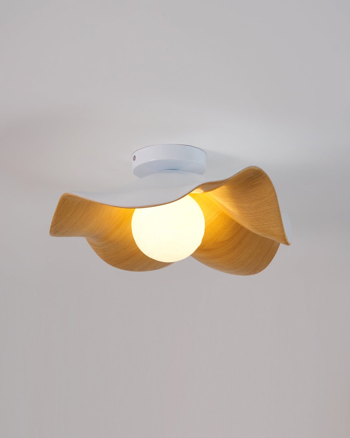 Moderne Plafondlamp Sculpturaal Hout Geïnspireerd Ontwerp
