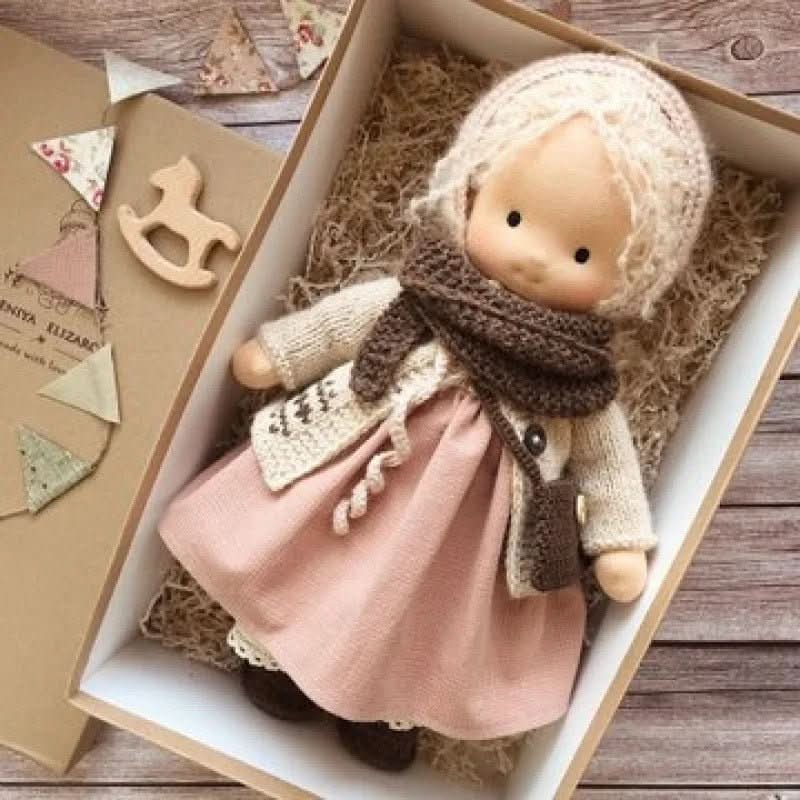 Selina – Handgemaakte Katoenen Waldorf-pop voor creatief spel