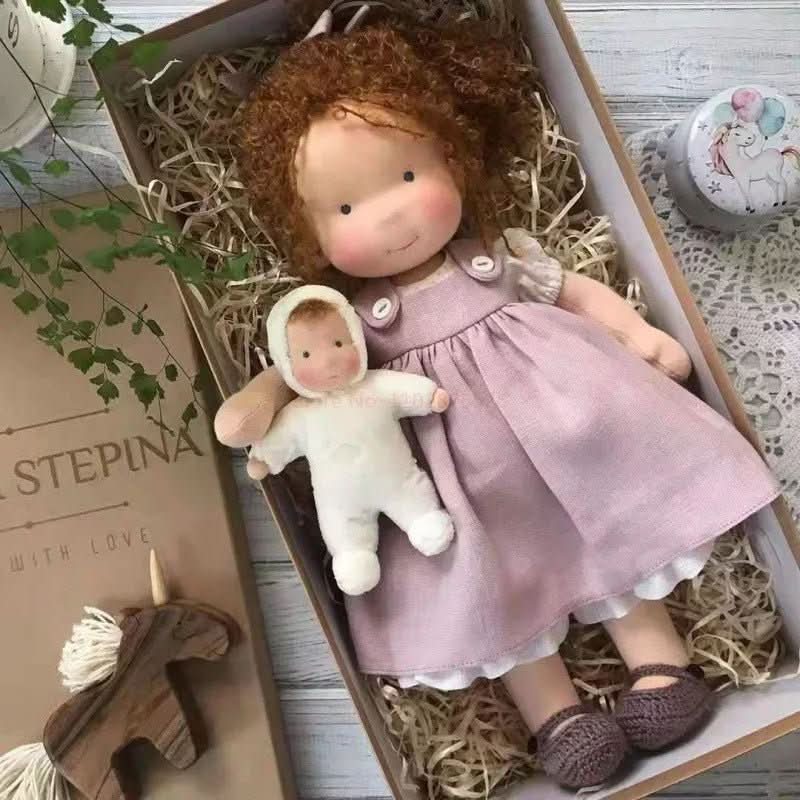Selina – Handgemaakte Katoenen Waldorf-pop voor creatief spel