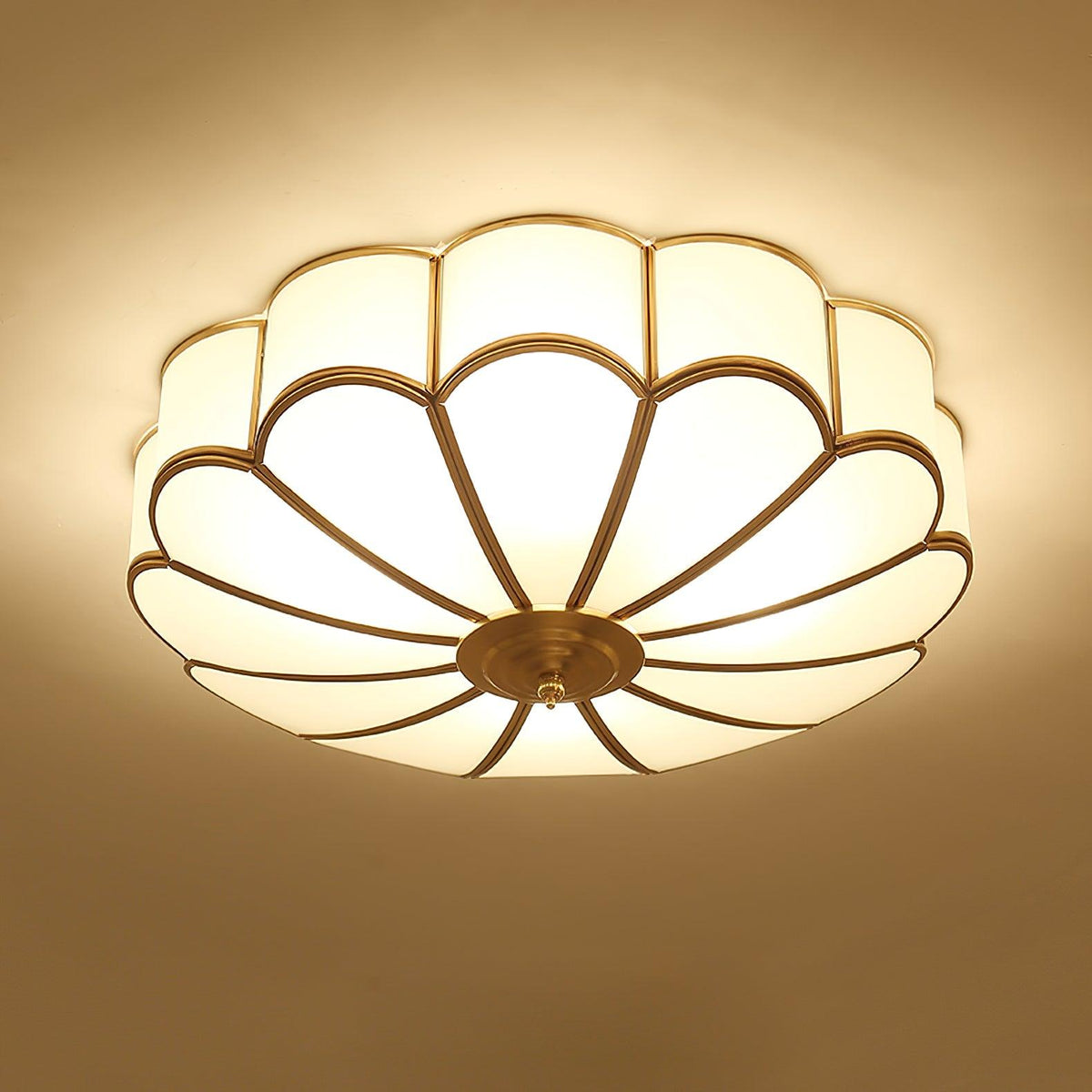 Ulira Plafondlamp Bloemvorm Frosted Glas Messing