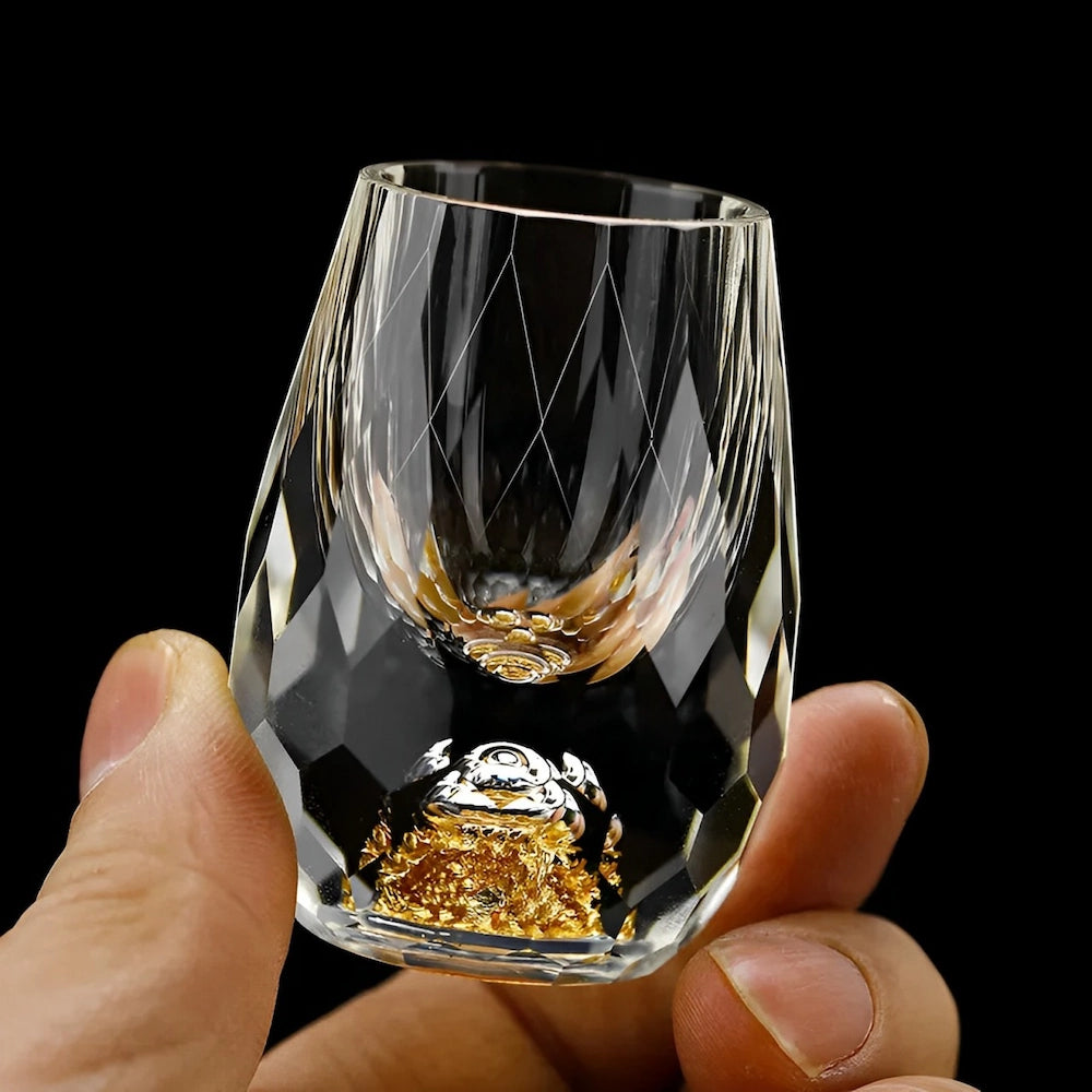 Luxe Kristallen Glazen met Gouden Vlokjes – Handgemaakt – Set van 2 – Voor Whisky & Premium Dranken