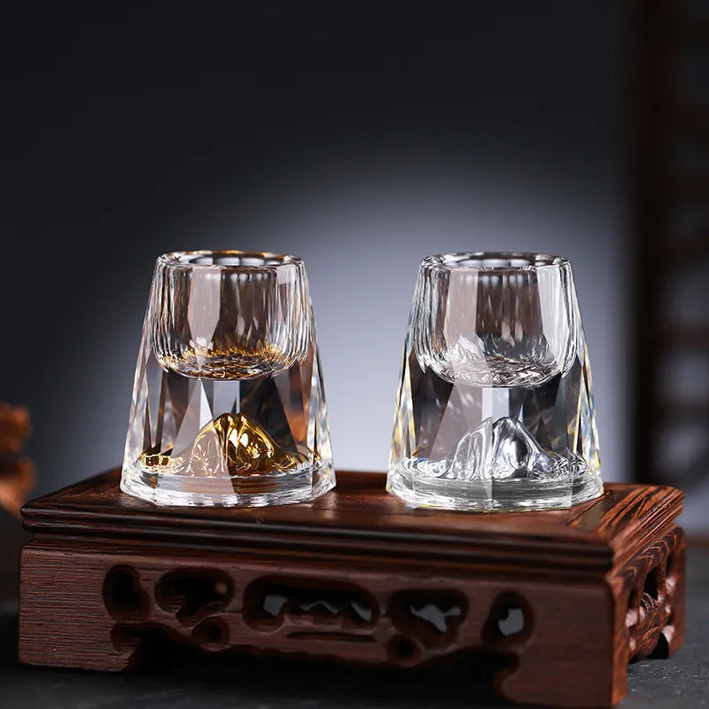 Luxe Kristallen Glazen met Gouden Vlokjes – Handgemaakt – Set van 2 – Voor Whisky & Premium Dranken