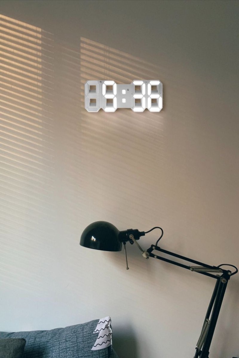 Skanto | Digitale 3D LED Wandklok – Modern Design met Dimmfunctie en Optimale Zichtbaarheid