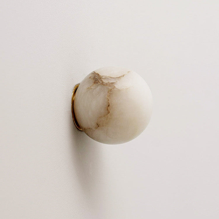 Alabaster Elegance Japandi Mini Orb Wandlamp