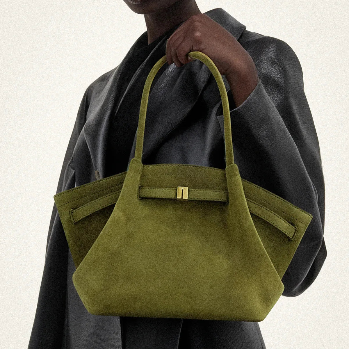 Luxe Schoudertas voor Vrouwen - Grote Capaciteit, Elegante Ontwerp, Zwart in Faux Suède