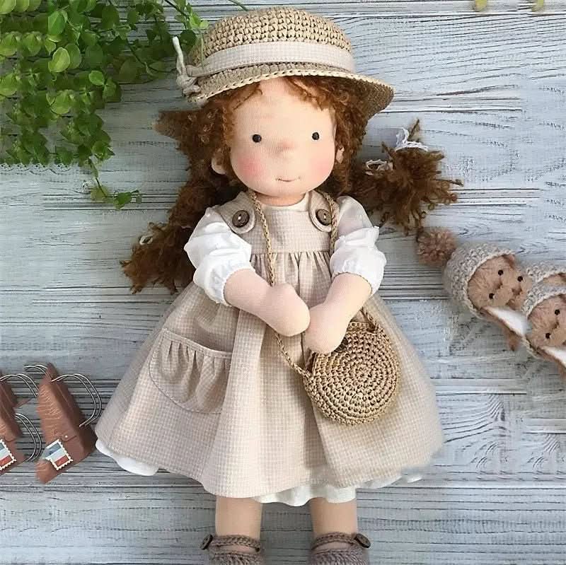 AMORELLA – Handgemaakte Waldorf-pop met accessoires