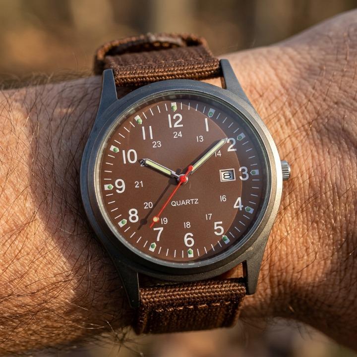 Militaire Horloge Heren – Analoge Outdoor-Horloge met Nylon Band en Datumweergave