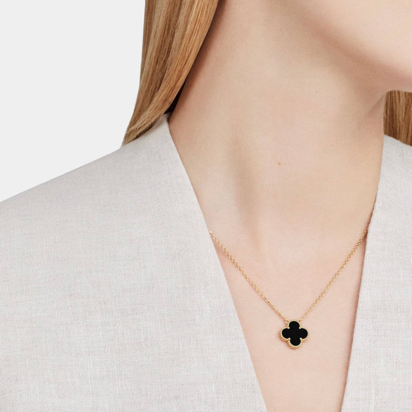 Charmify - Luxe sieradenset met ketting, armband en oorbellen