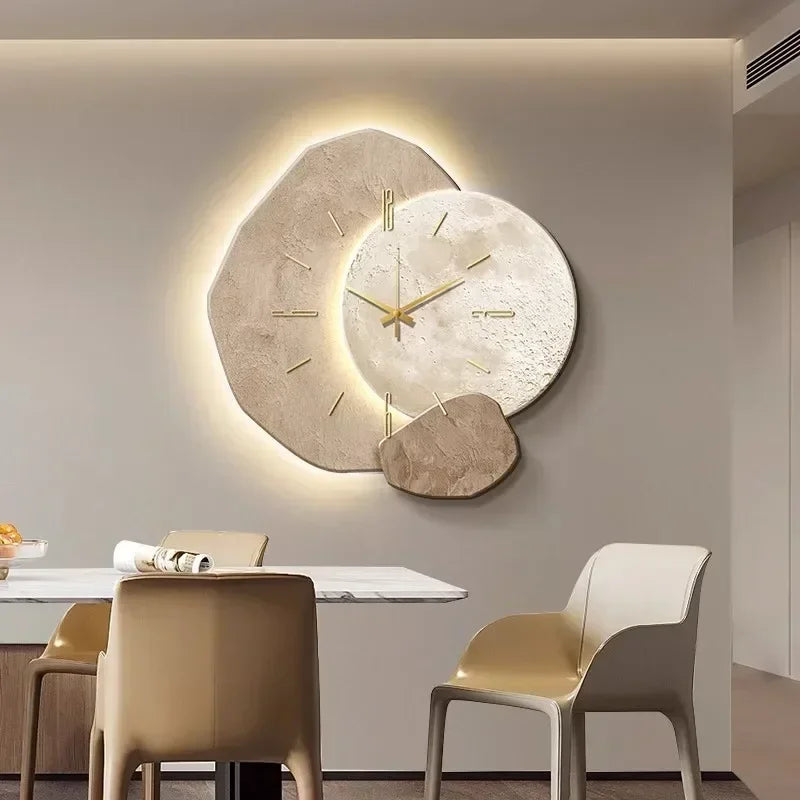 Moderne Wandklok met Uniek Ontwerp
