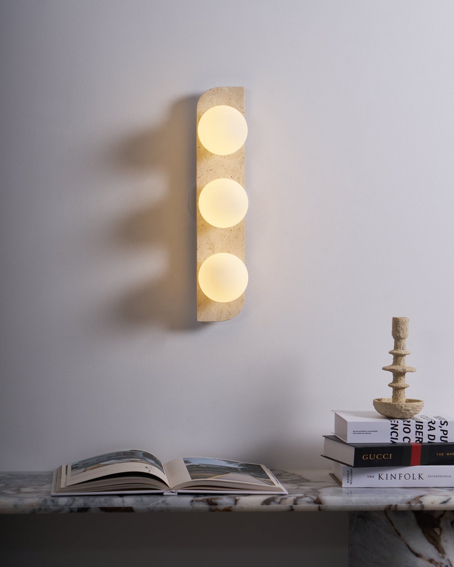 Moderne Wandlamp van Travertin