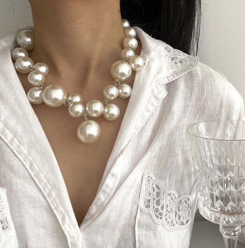 Parelmeisje | Adembenemende Parelketting