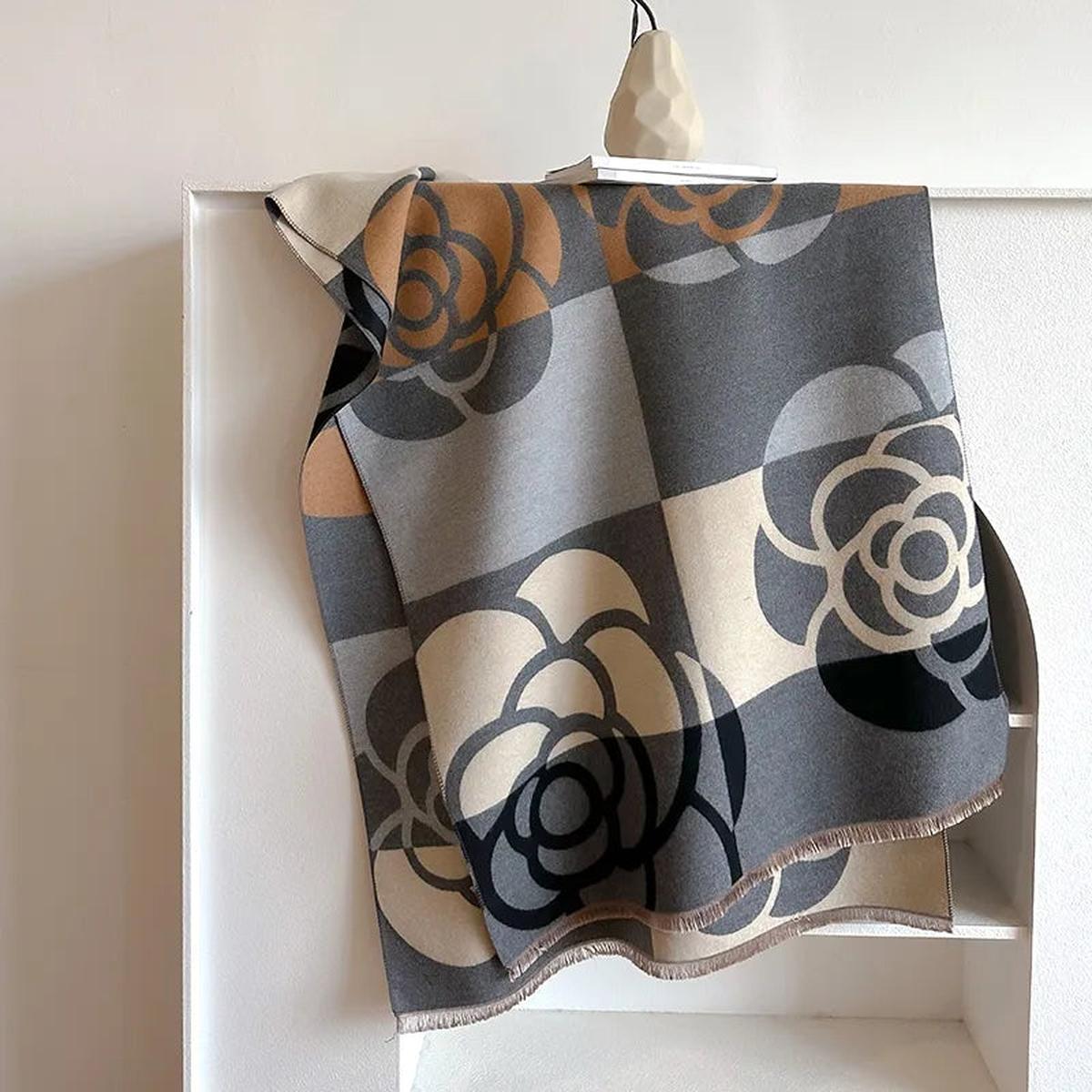 Reversible Gedrukt Kasjmier Sjaal – Elegant en Warm
