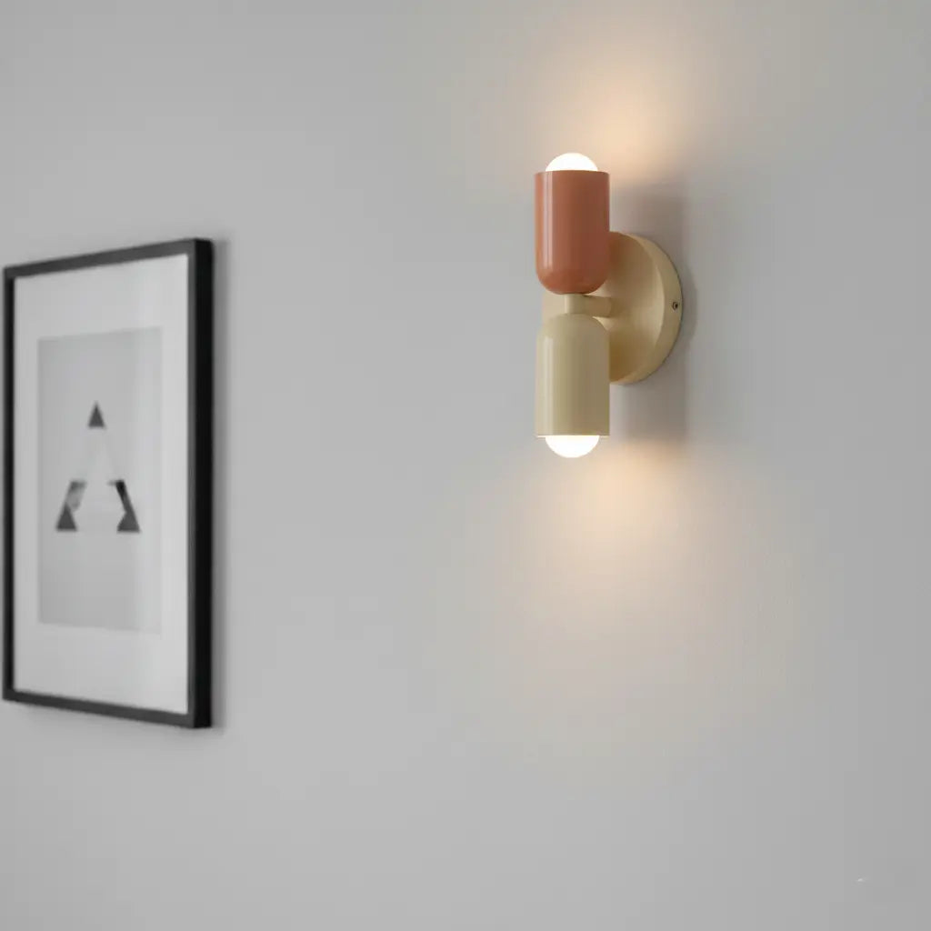 Retro wandlamp in heldere kleuren