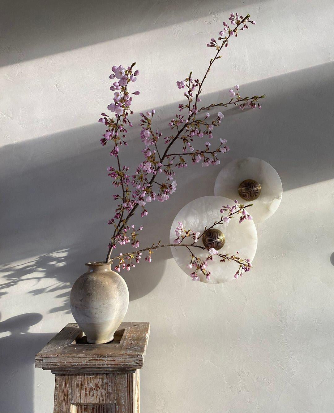 Ronde Wandlamp Alabaster Geribbeld Messing