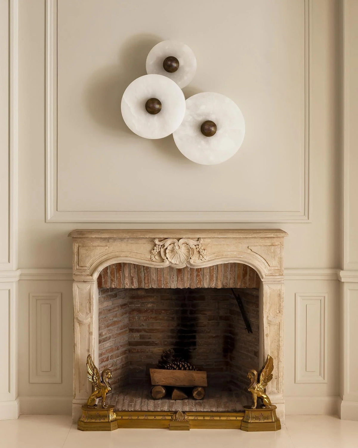 Ronde Wandlamp Alabaster Geribbeld Messing