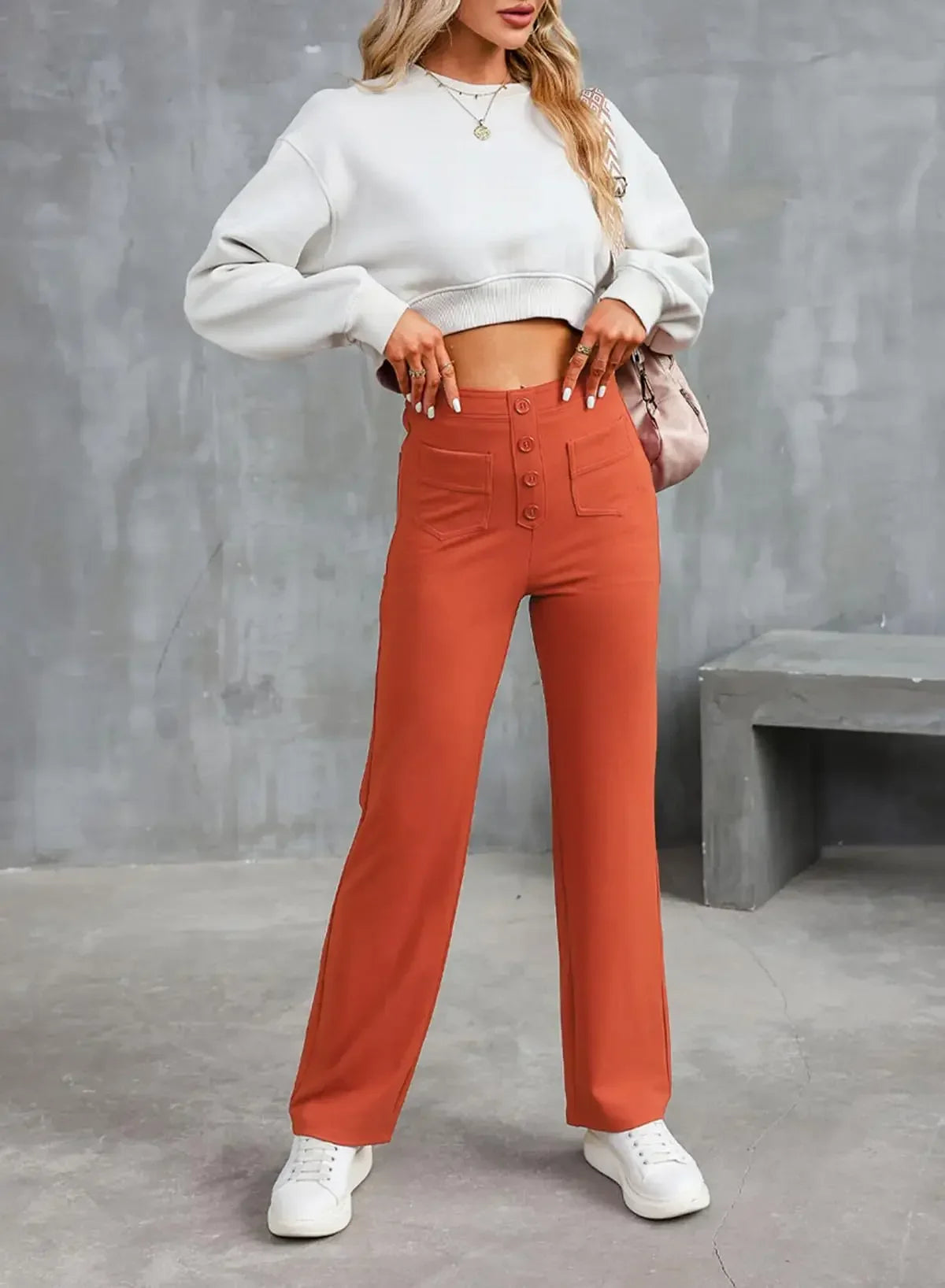 LuxeFit Chic Hoge Taille Casual Broek | Moeiteloos stijlvolle losse broek met elastische tailleband en functionele zakken voor ultiem comfort en veelzijdigheid in streetwear.