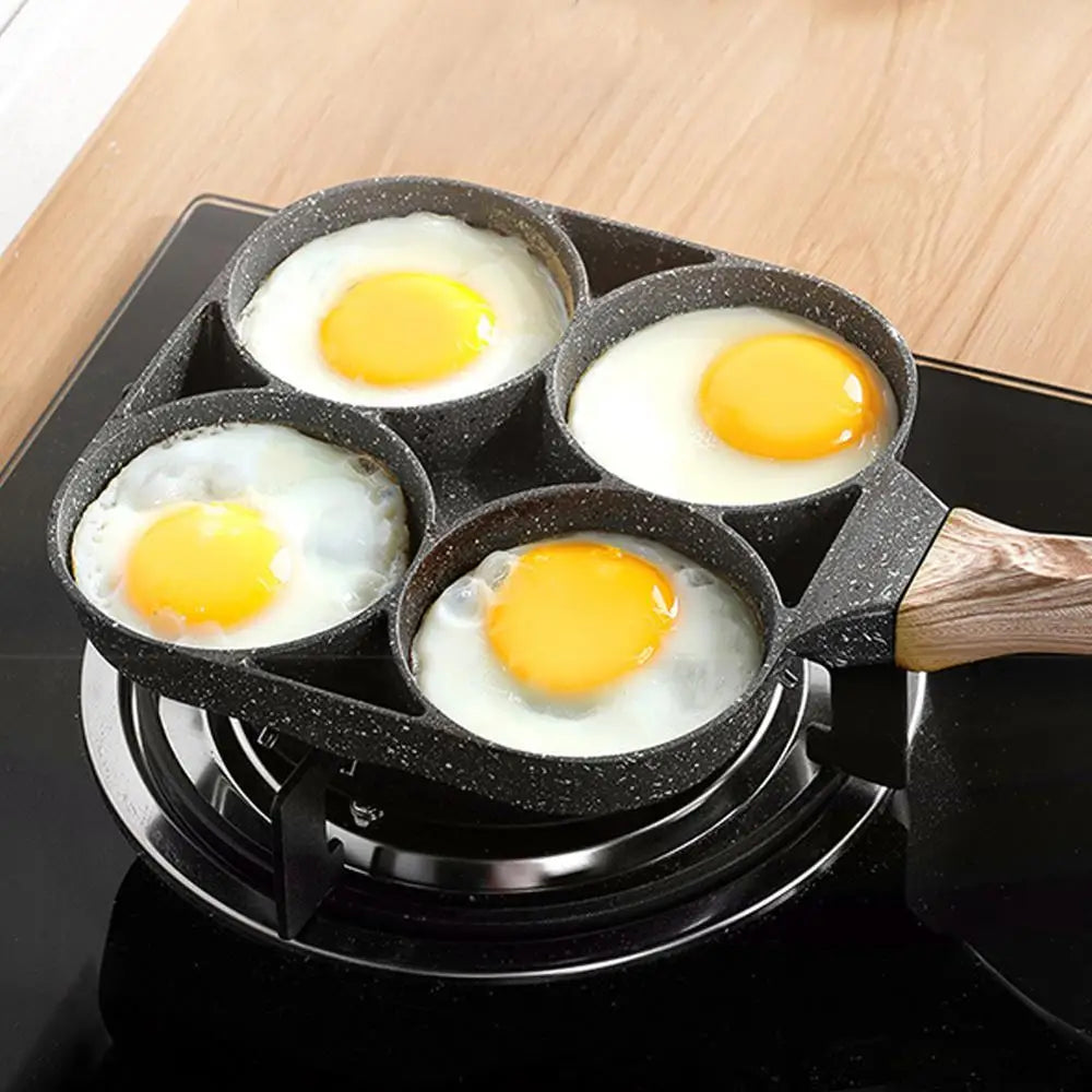 OmeletMaster - multifunctionele pan met vier secties voor een perfect ontbijt