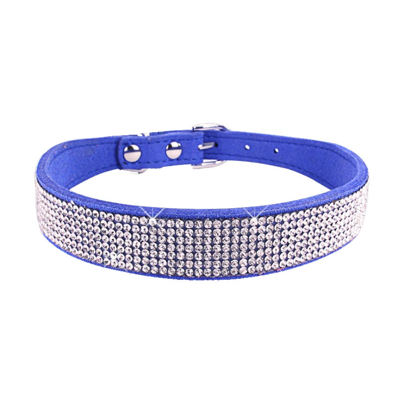 GlamourPaws Luxe Strass Hondenhalsband | Sprankelende met kristallen versierde halsband met een duurzame zinc alloy gesp, perfect voor kleine tot middelgrote honden en katten zoals Chihuahuas en Mopshonden.