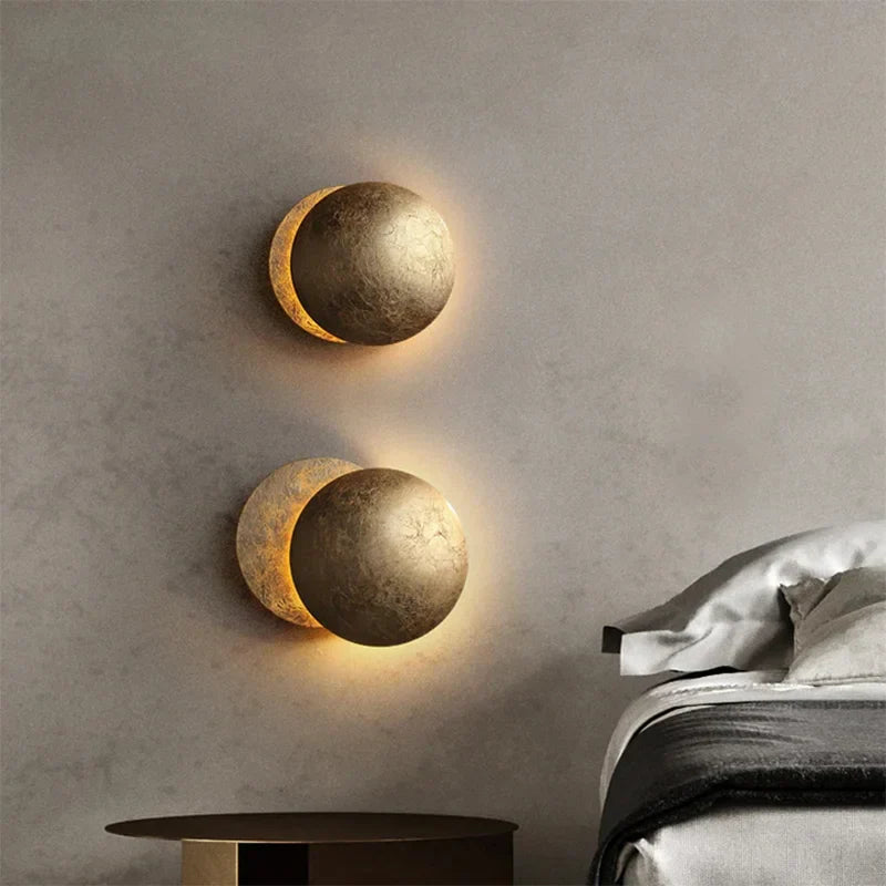 Decoratieve wandlamp geïnspireerd op de fasen van de maan - Roteren lampenkap 360°