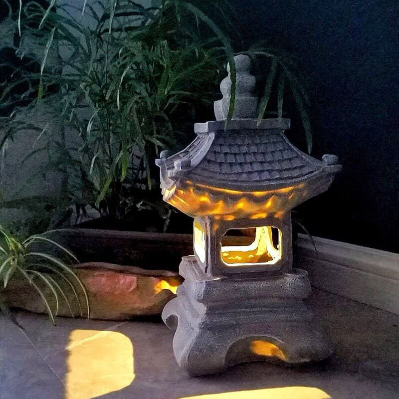 Zonne-energie Pagodevormige Hars Tuinlamp met Steenafwerking