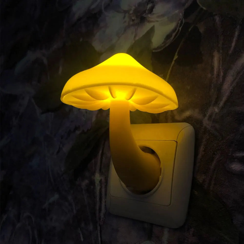 LED Nachtlamp Lumipilz | Met schemerschakelaar | Warm geel en energiezuinig | 8×10 cm
