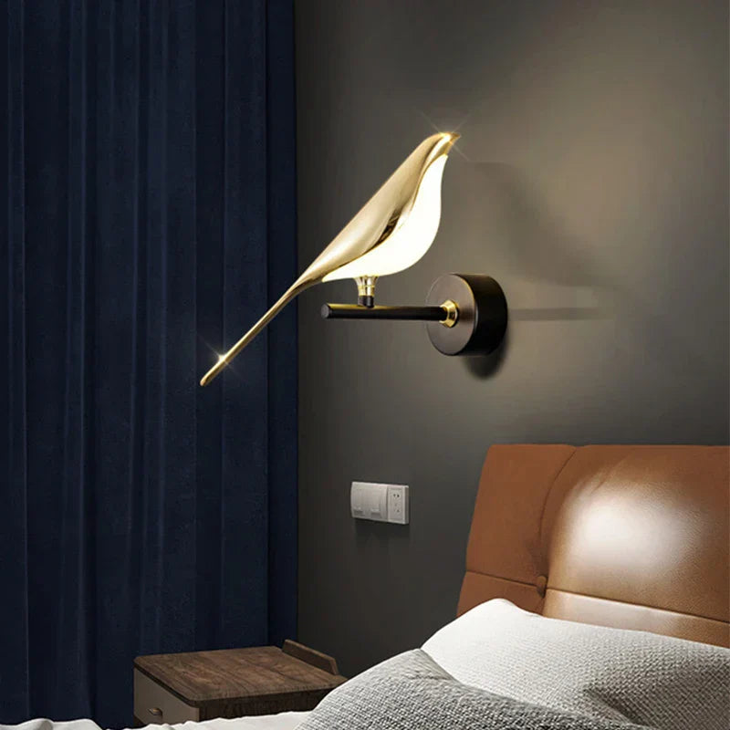 Moderne wandlamp geïnspireerd op een vogel