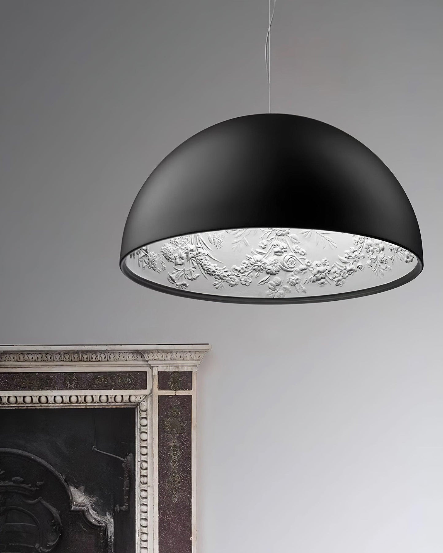 Suspensie Dôme Zwart met Elegante Geprofileerde Plafond