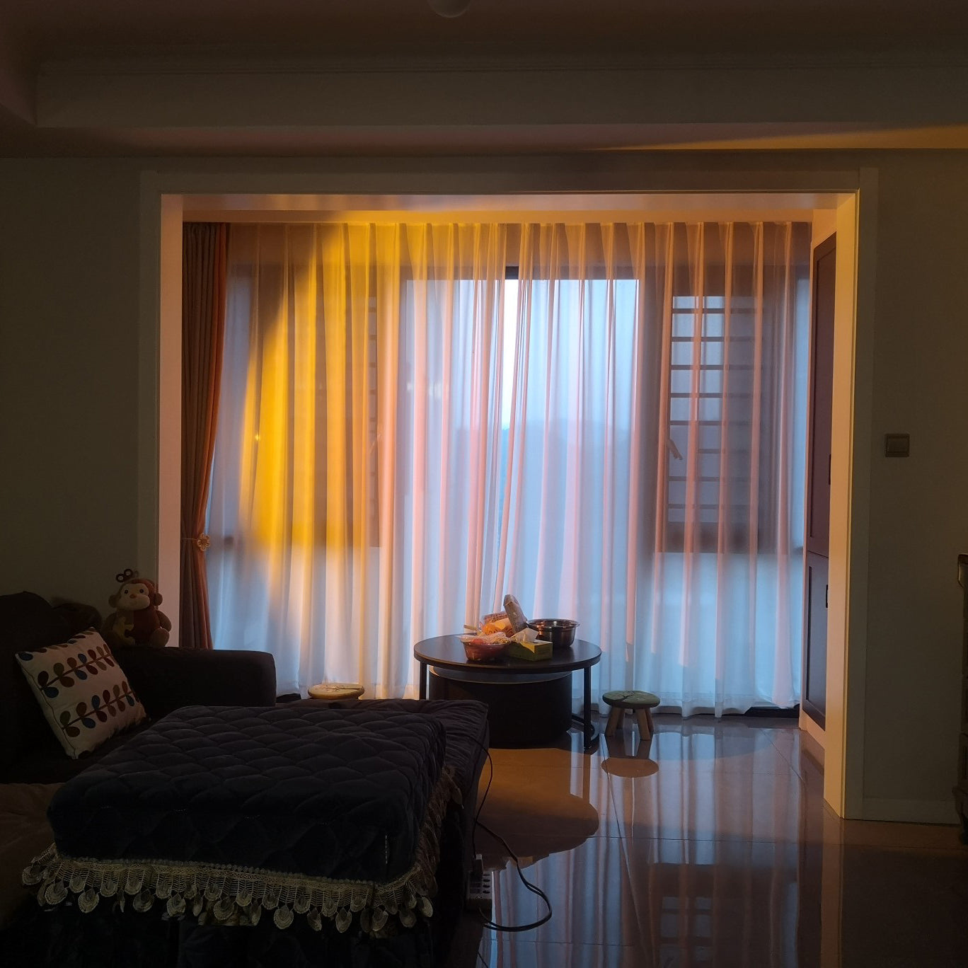 LED Kleurenprojector Vloerlamp | Minimalistisch Halo Licht Effect