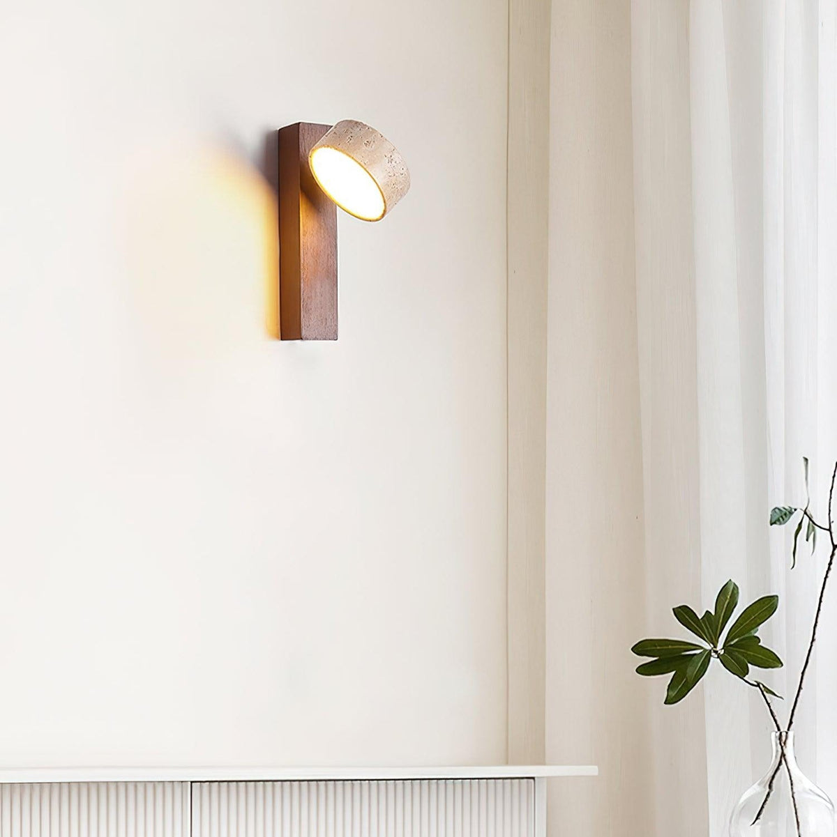 Jovan Wandlamp Travertine Hout