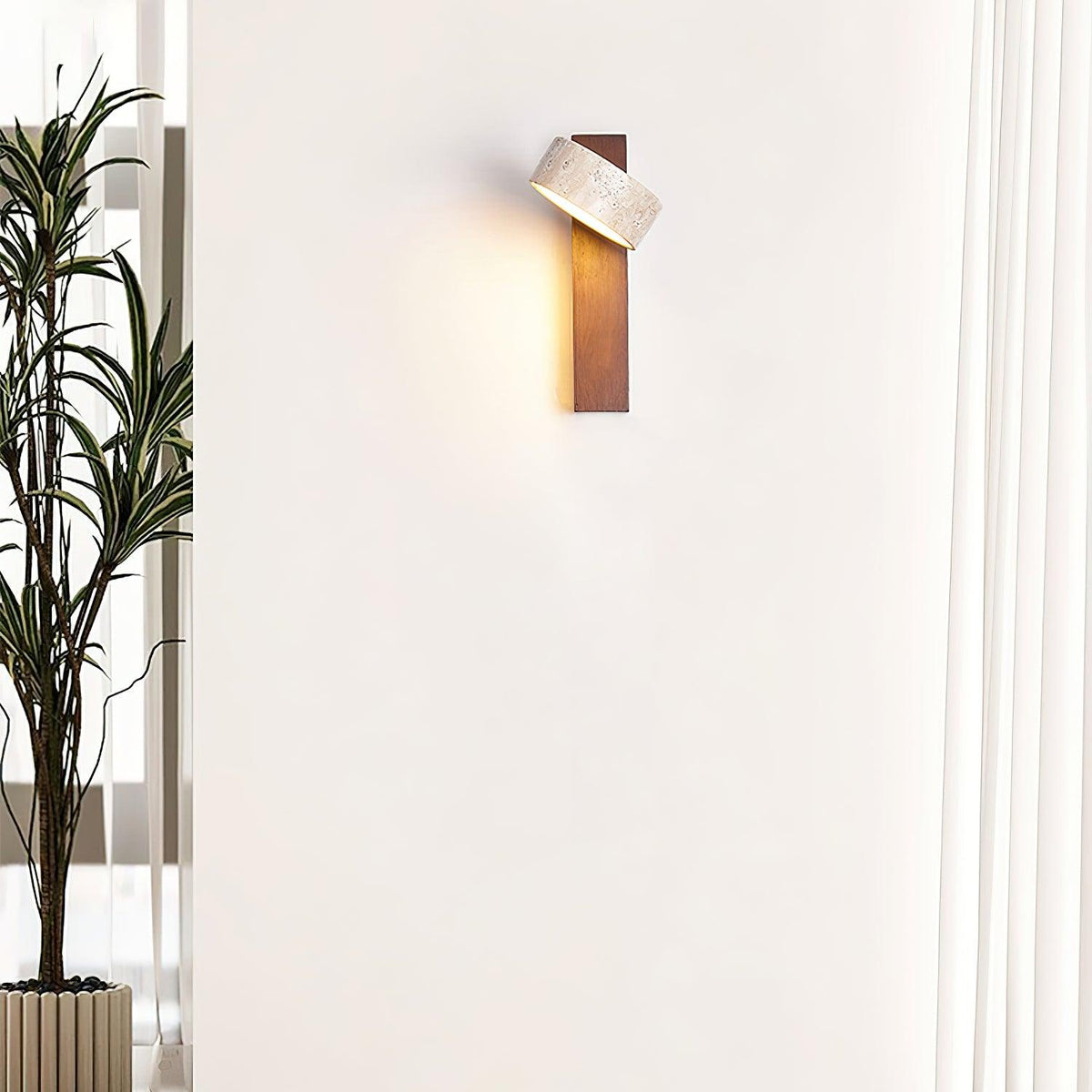 Jovan Wandlamp Travertine Hout